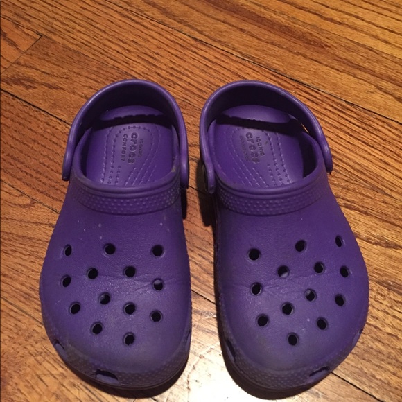 girls crocs size 9